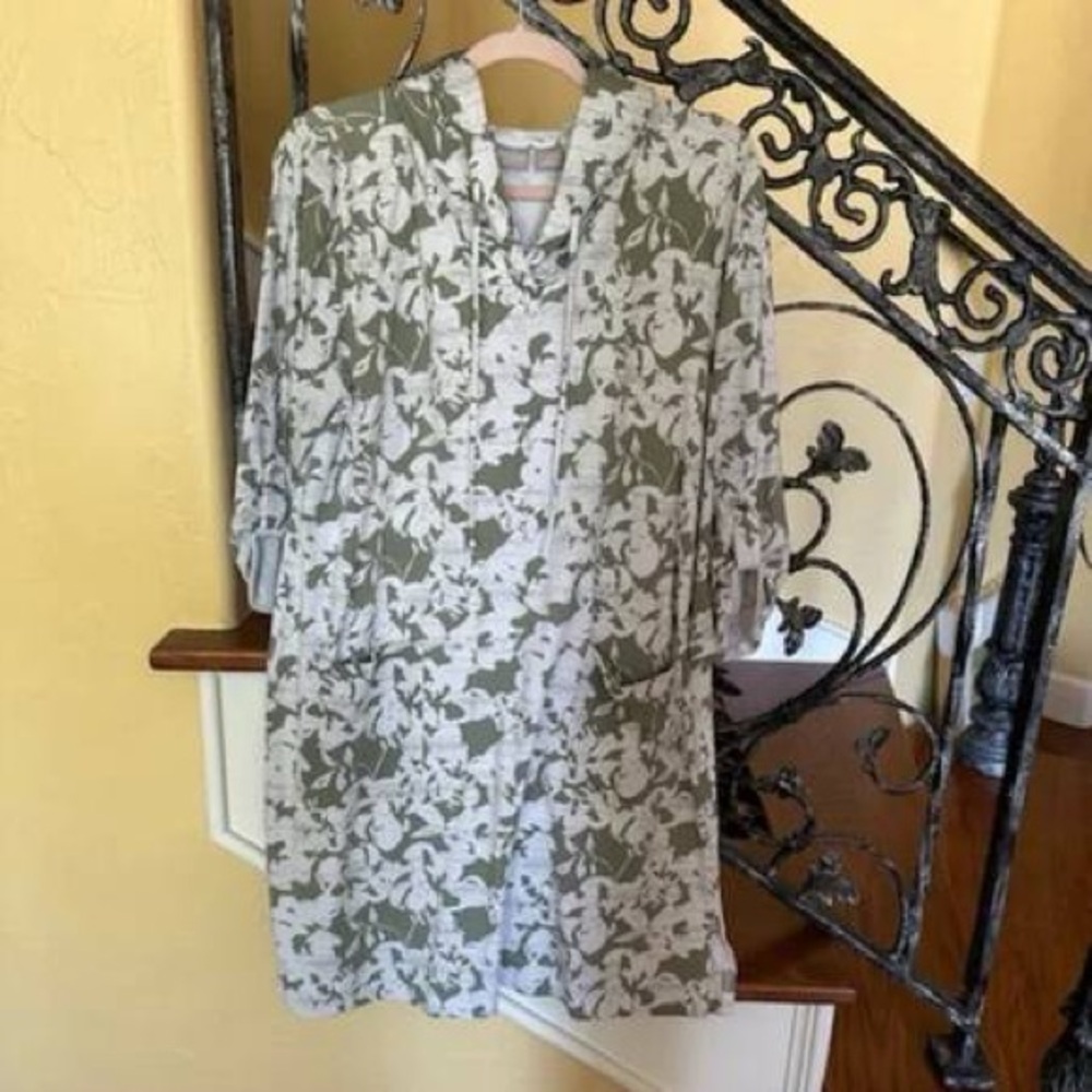 Cute for Spring! Floral print Knit Dress- Chico’s Zenergy
